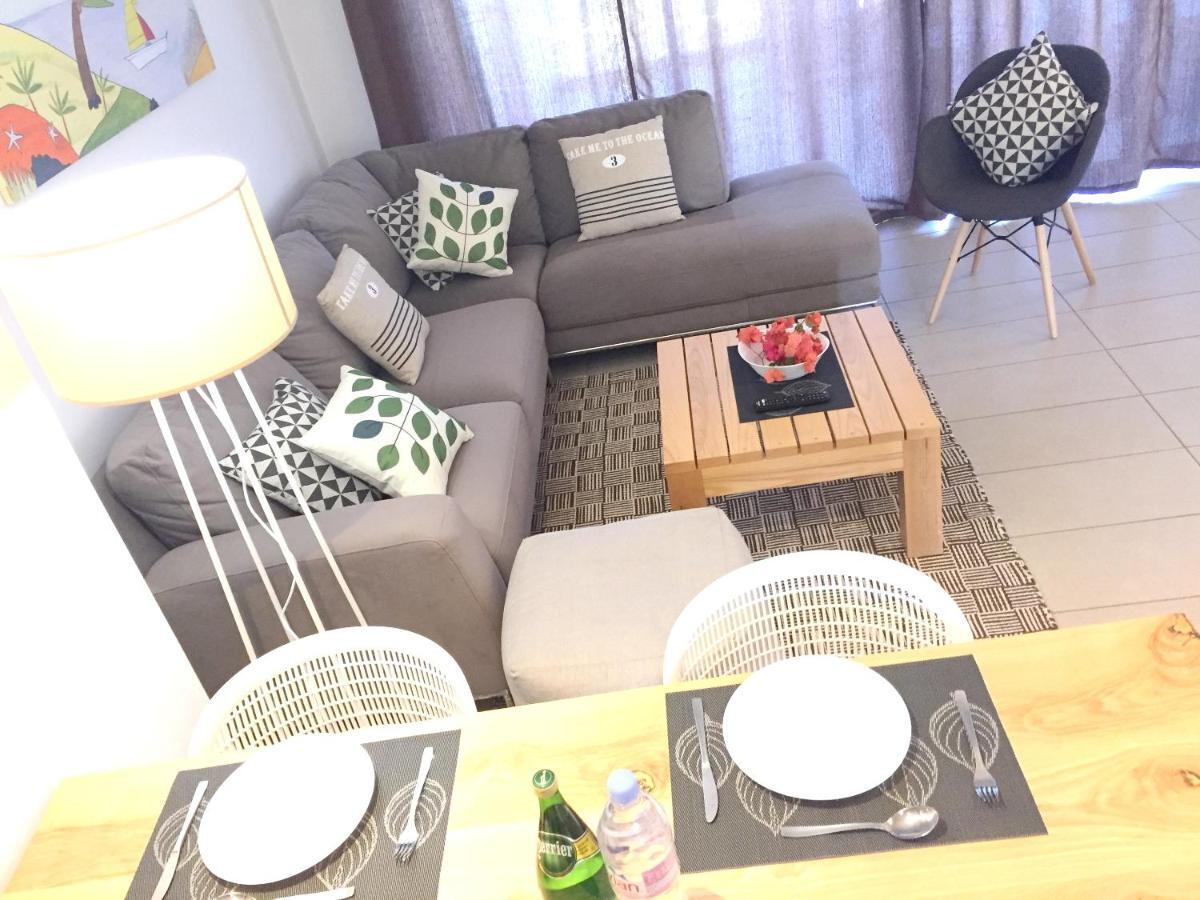 Apartment With 3 Bedrooms In Roches Noires, With Wonderful Sea View, Shared Pool, Terrace Rivière du Rempart Extérieur photo